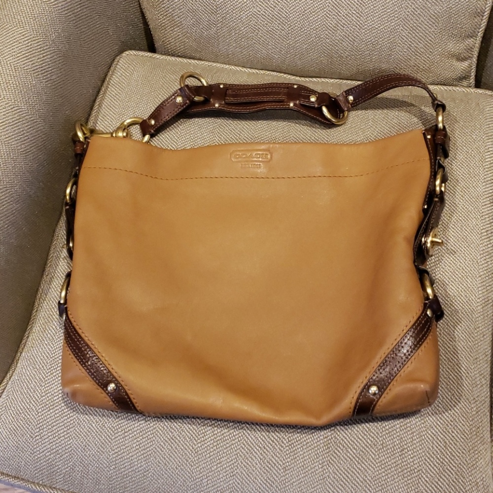 Coach carly brown leather hobo handbag